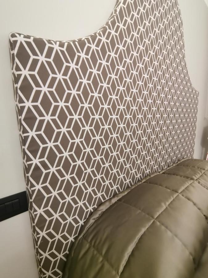 אסיסי Hotel Moderno מראה חיצוני תמונה
